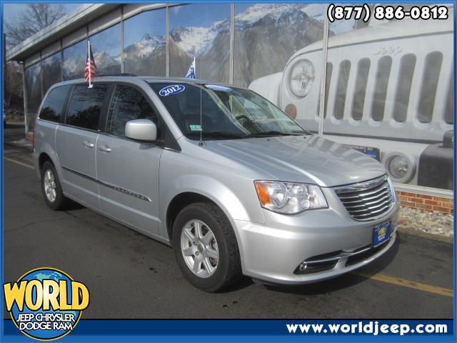 2012 Chrysler Town & Country
