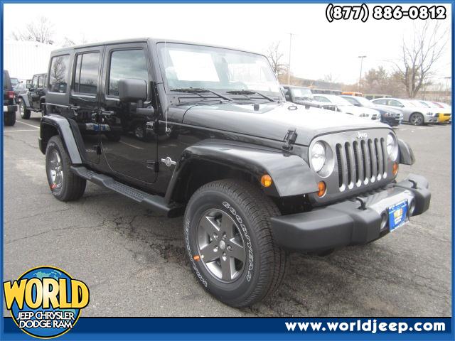 2013 JEEP Wrangler Unlimited  side steps Cloth Seats Convertible Soft Top Cruise Control Driver