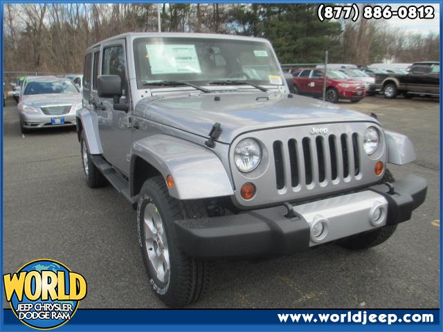 2013 JEEP Wrangler Unlimited  side steps power windows leather seats 24G CUSTOMER PREFERRED ORDE