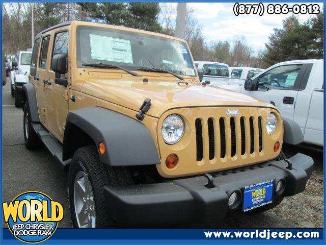 2013 JEEP Wrangler Unlimited  side steps 24S CUSTOMER PREFERRED ORDER SELECTION PKG -inc 36L V6 
