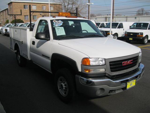 2007 GMC 3/4 Ton Chassis-Cabs UTILITY BODY