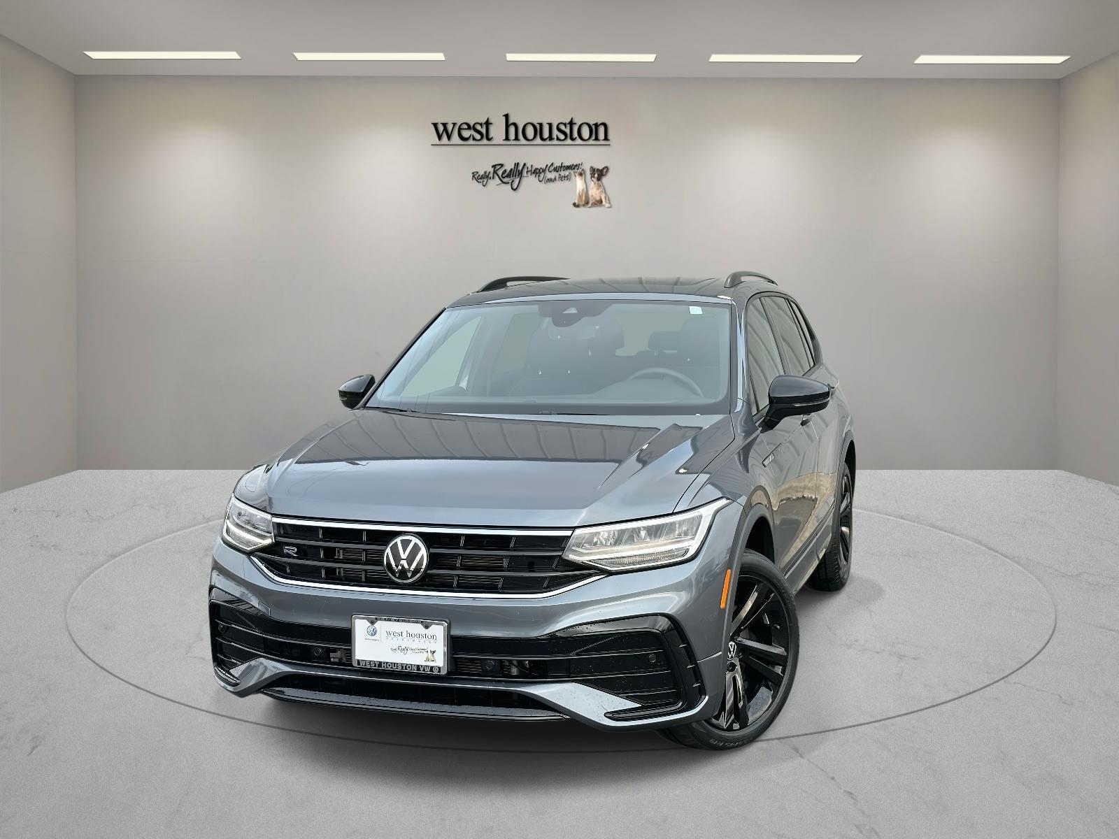 Gray 2023 Volkswagen Tiguan SE R-Line Black FWD SUV / Crossover Front-Wheel Drive Automatic