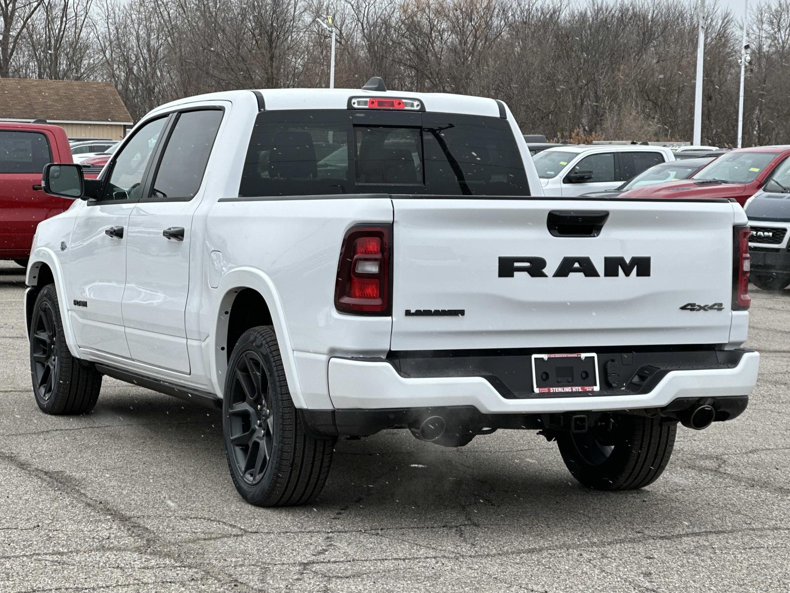 View vehicle photo 4