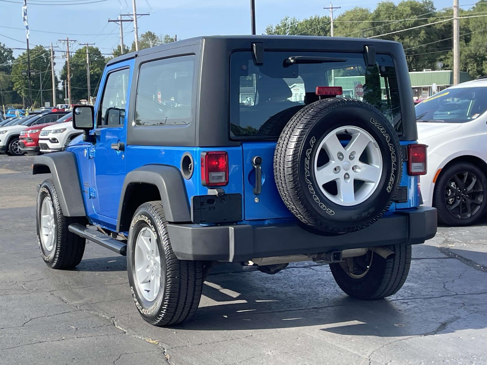 2015 Jeep Wrangler Sport 2