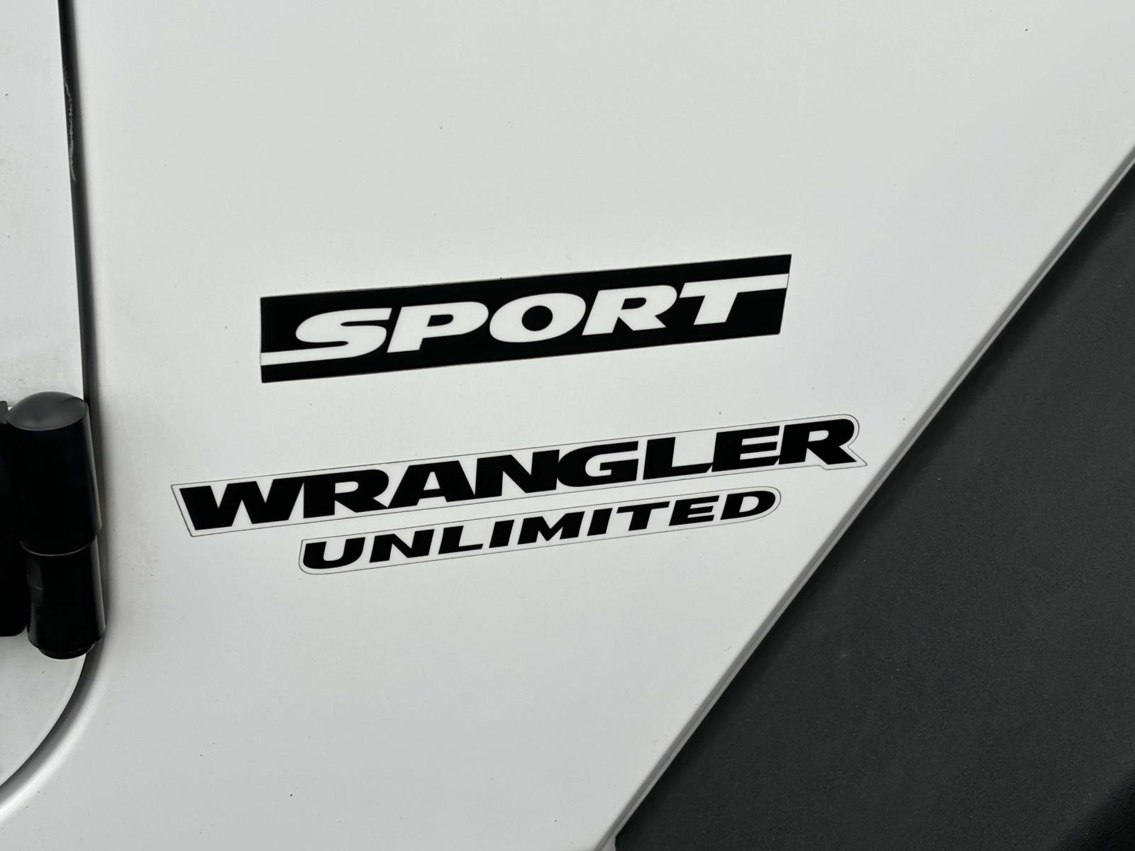 2015 Jeep Wrangler Unlimited Sport 24