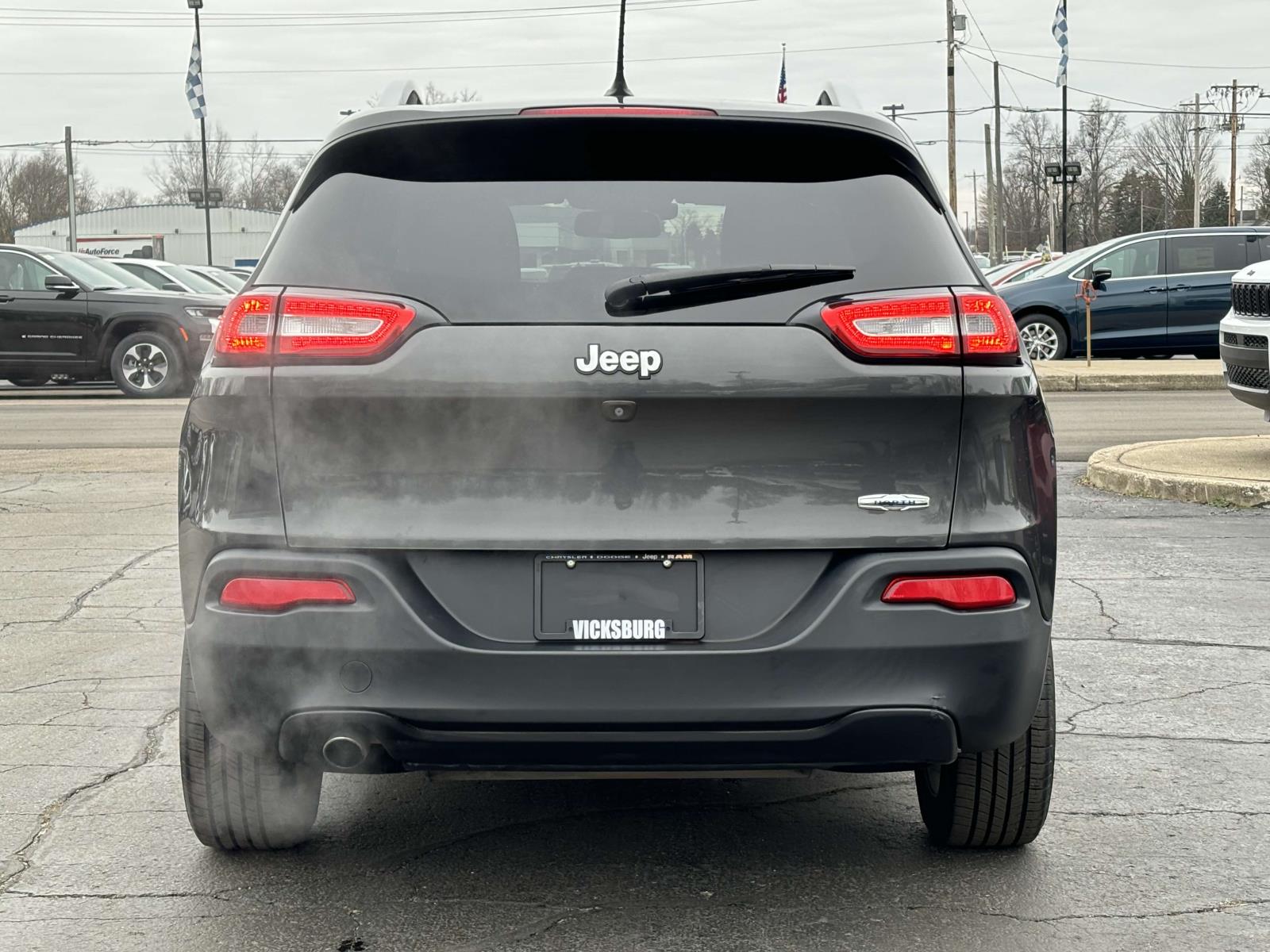 2015 Jeep Cherokee North 30