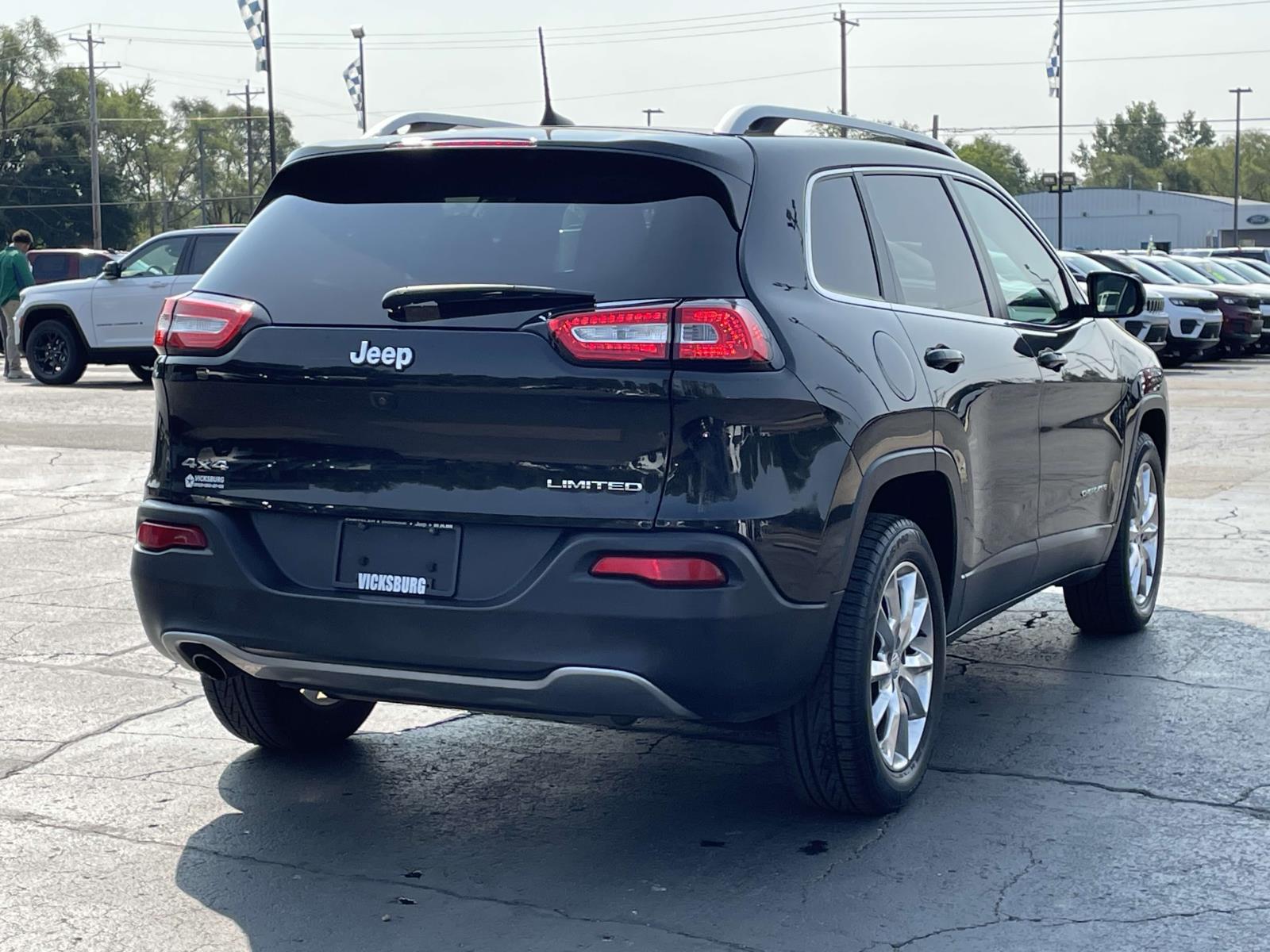 2016 Jeep Cherokee Limited 30