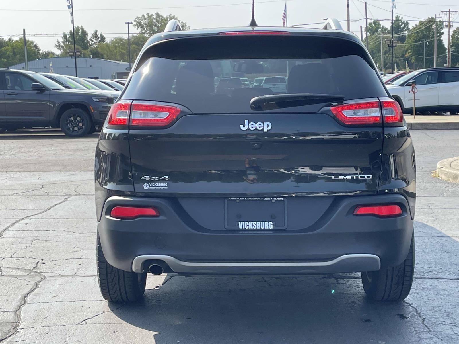 2016 Jeep Cherokee Limited 31