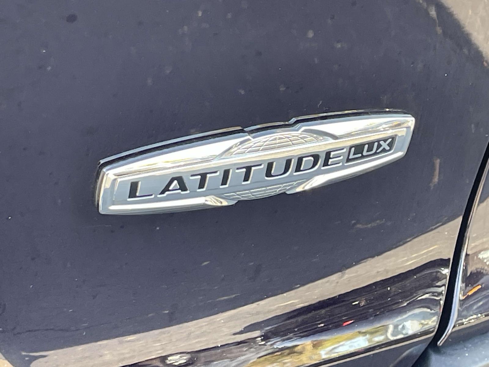 2021 Jeep Cherokee Latitude Lux 34