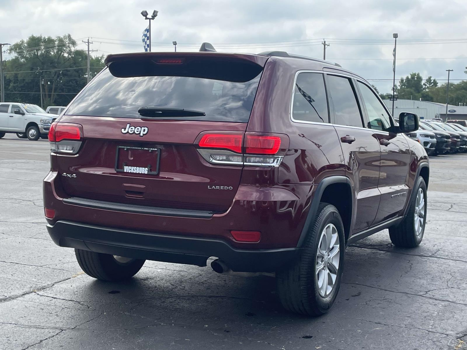 2021 Jeep Grand Cherokee Laredo X 30