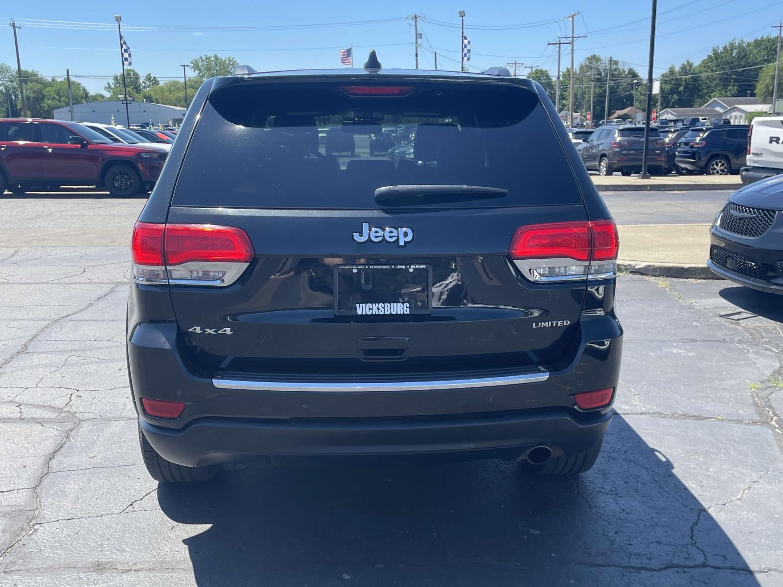 2016 Jeep Grand Cherokee Limited 23