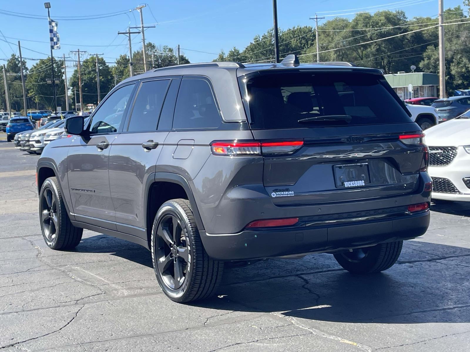 2022 Jeep Grand Cherokee Altitude 2