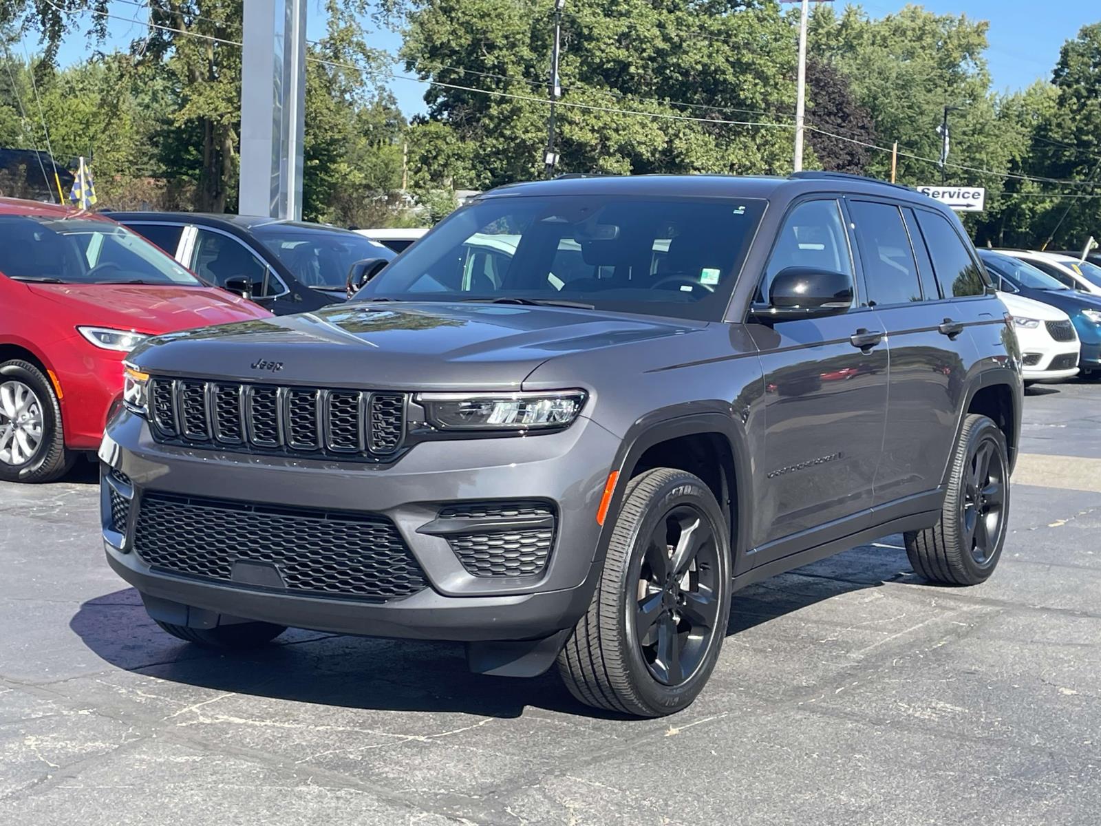 2022 Jeep Grand Cherokee Altitude 26