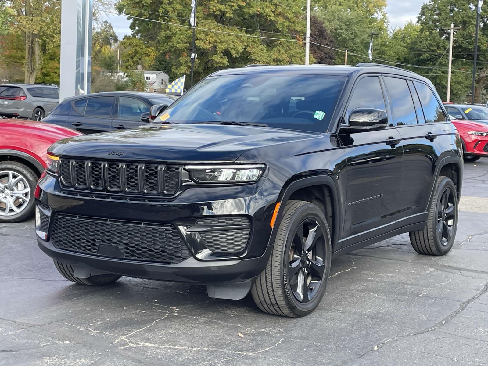 2022 Jeep Grand Cherokee Altitude 26