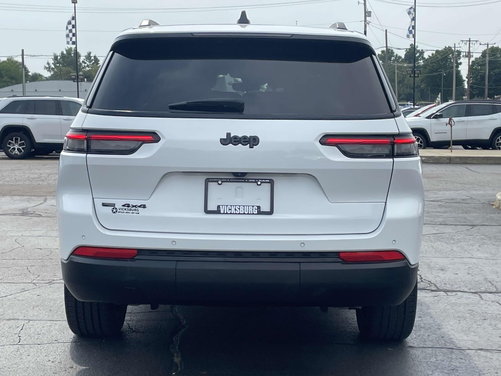 2021 Jeep Grand Cherokee L Altitude 32