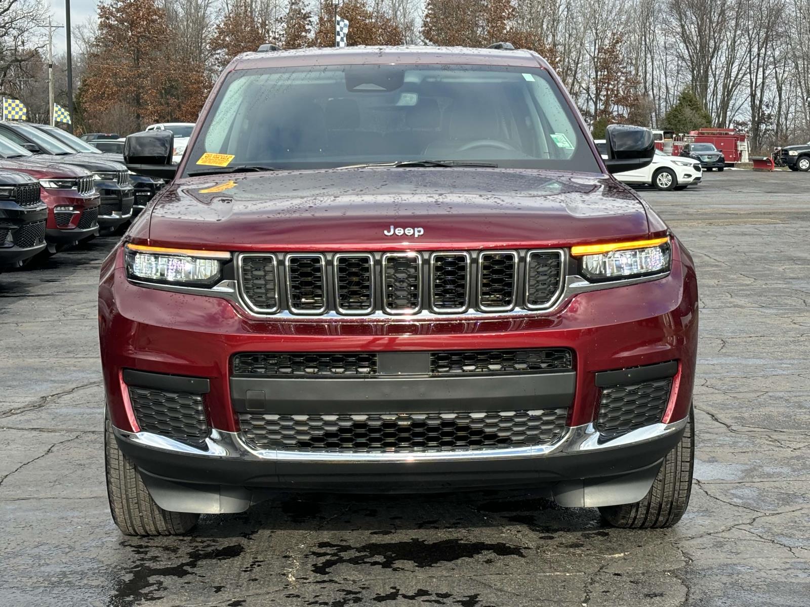 2023 Jeep Grand Cherokee L Laredo 27