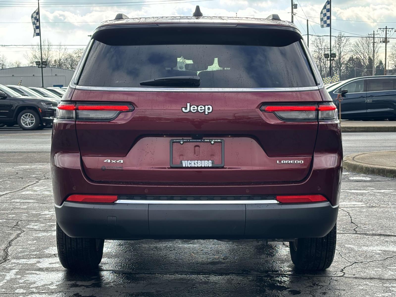 2023 Jeep Grand Cherokee L Laredo 31