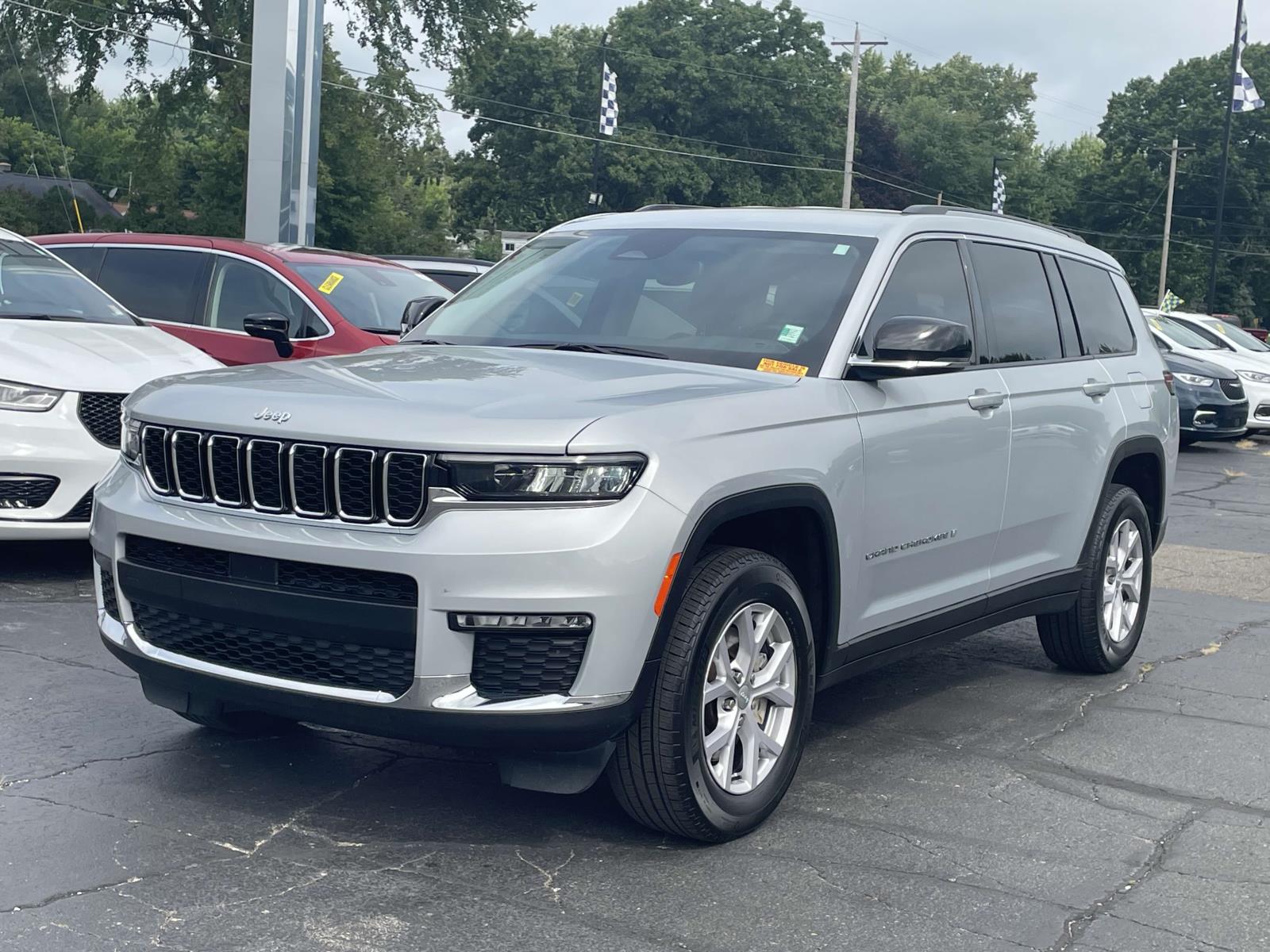 2022 Jeep Grand Cherokee L Limited 27