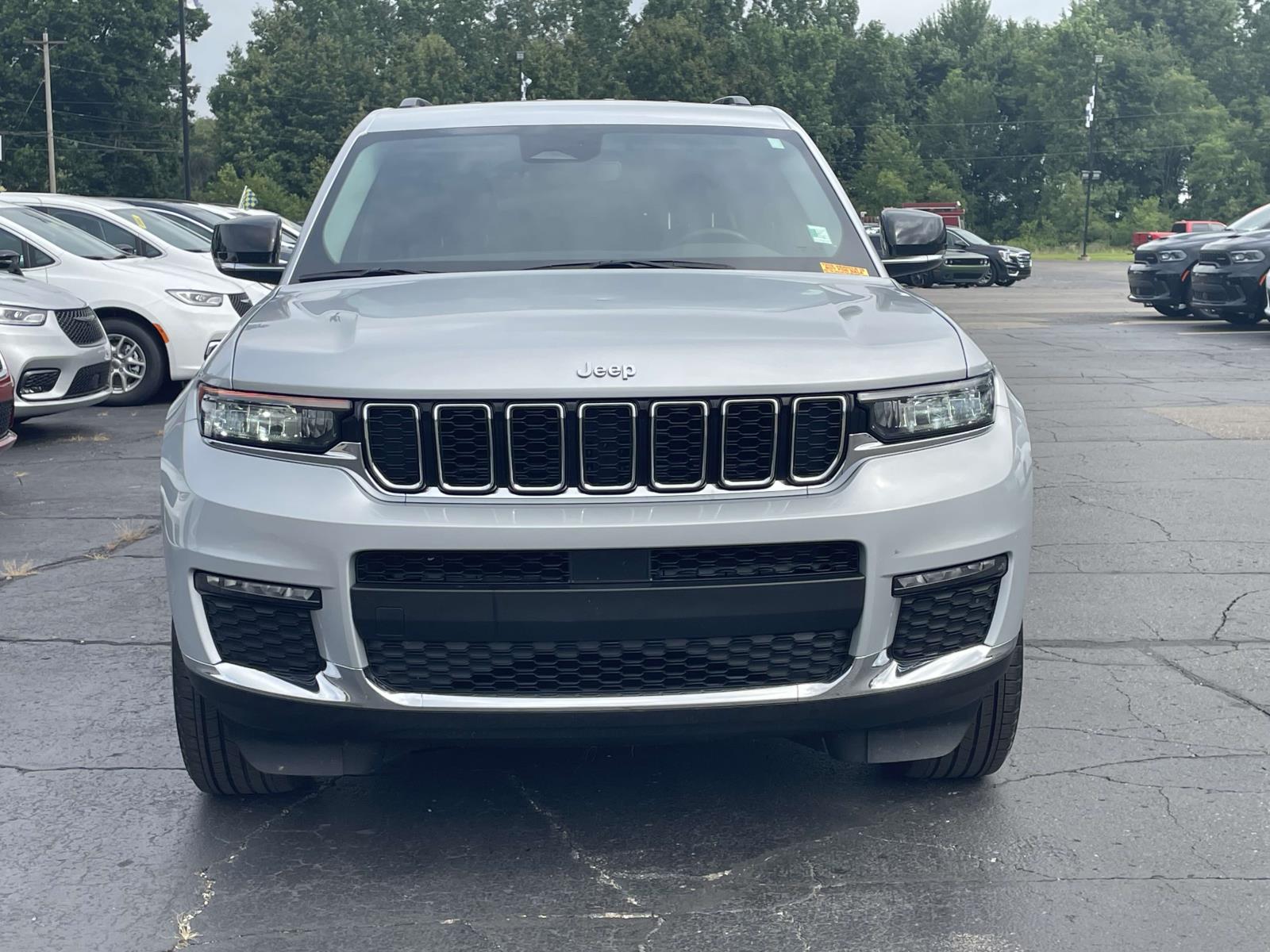 2022 Jeep Grand Cherokee L Limited 28