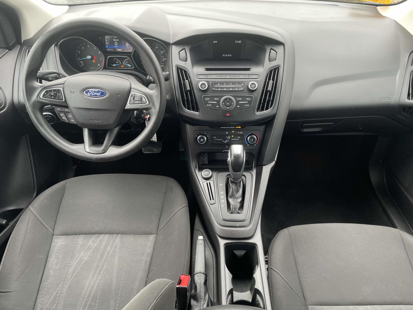 2015 Ford Focus SE 20