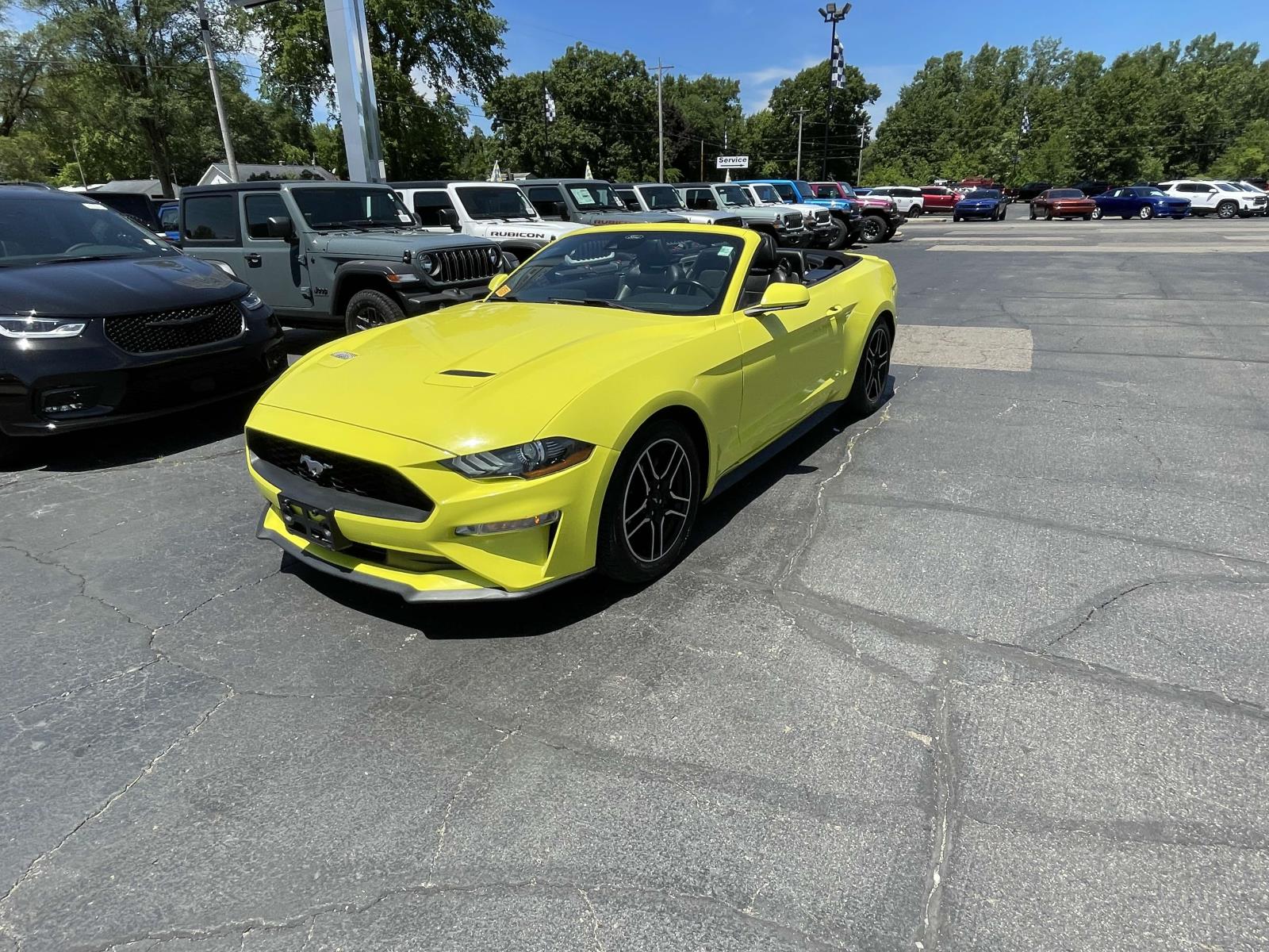 2021 Ford Mustang EcoBoost 30