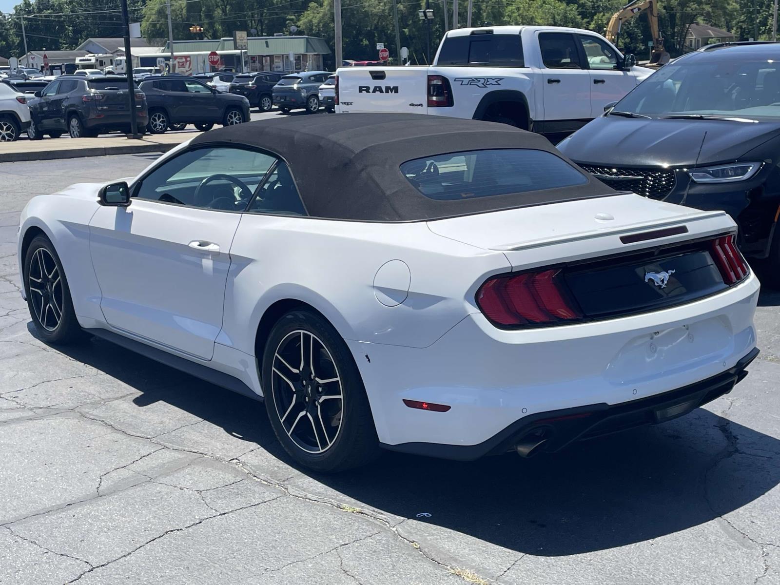 2021 Ford Mustang EcoBoost 2