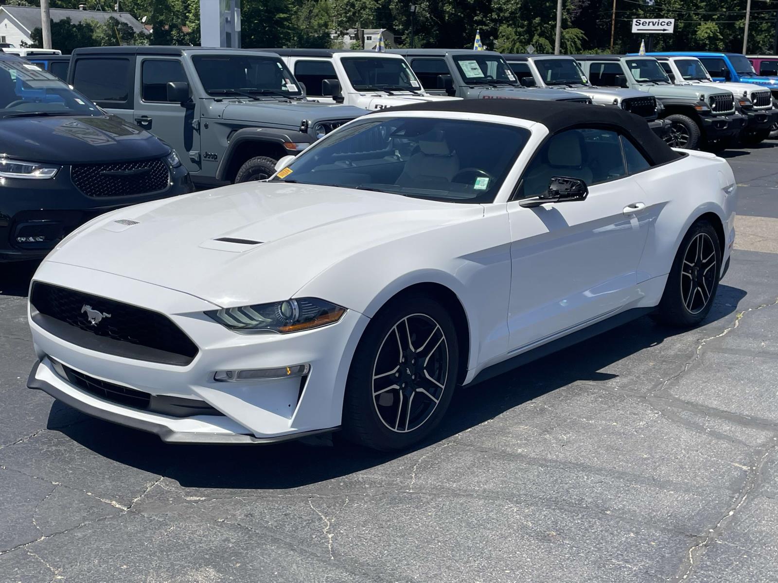 2021 Ford Mustang EcoBoost 18