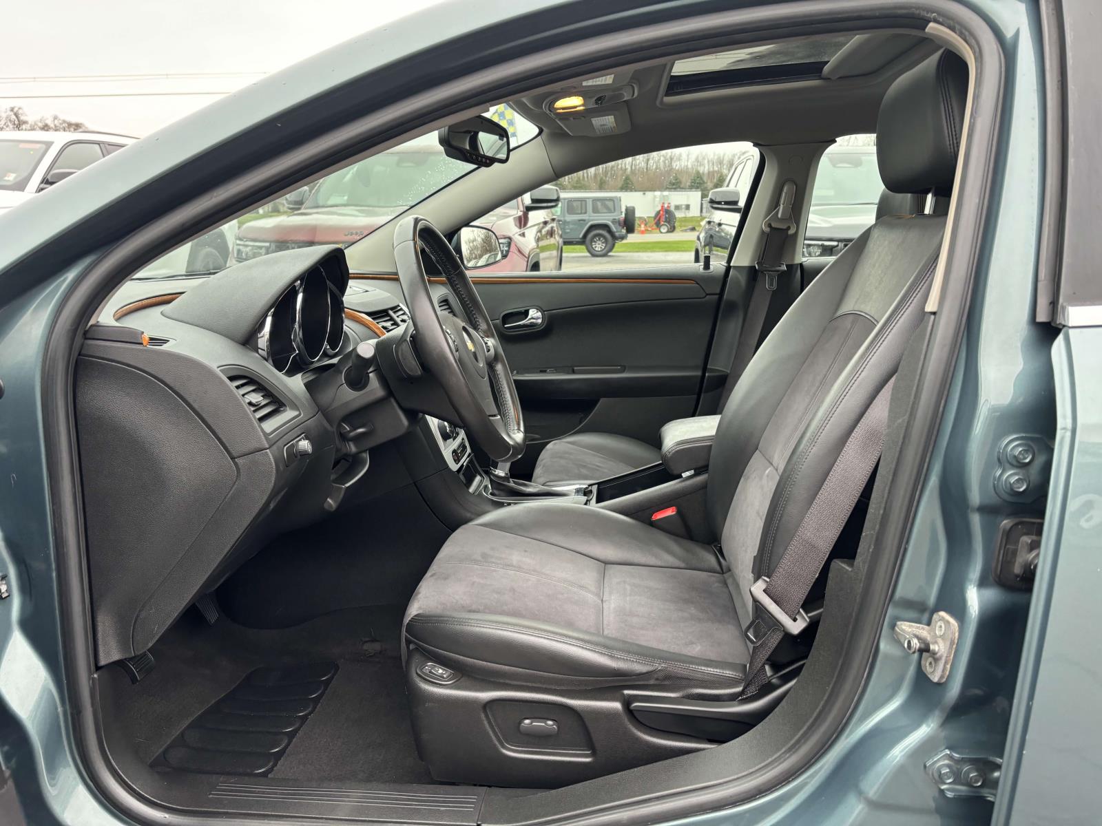 2009 Chevrolet Malibu LT w/2LT 3