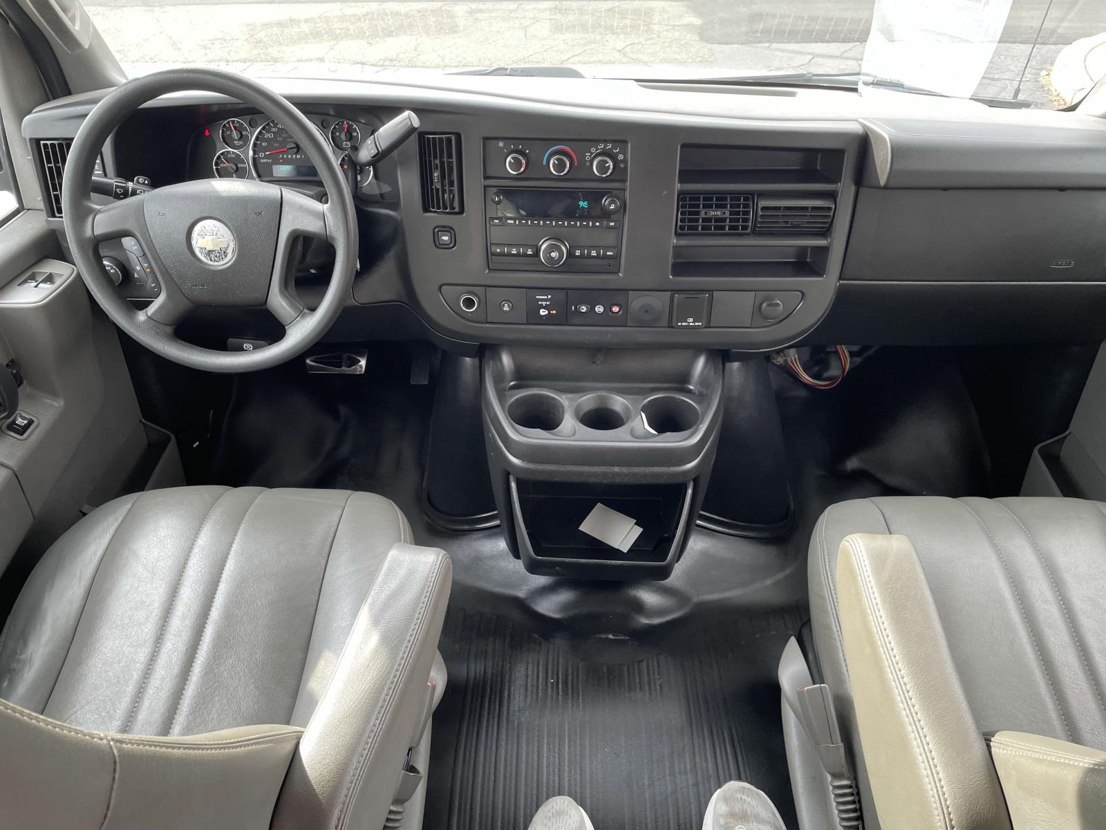 2017 Chevrolet Express Passenger LS 22