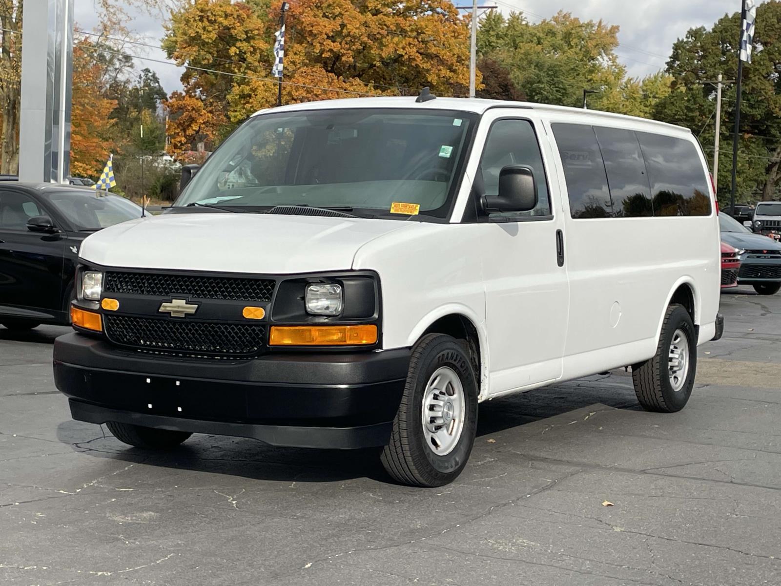 2017 Chevrolet Express Passenger LS 25