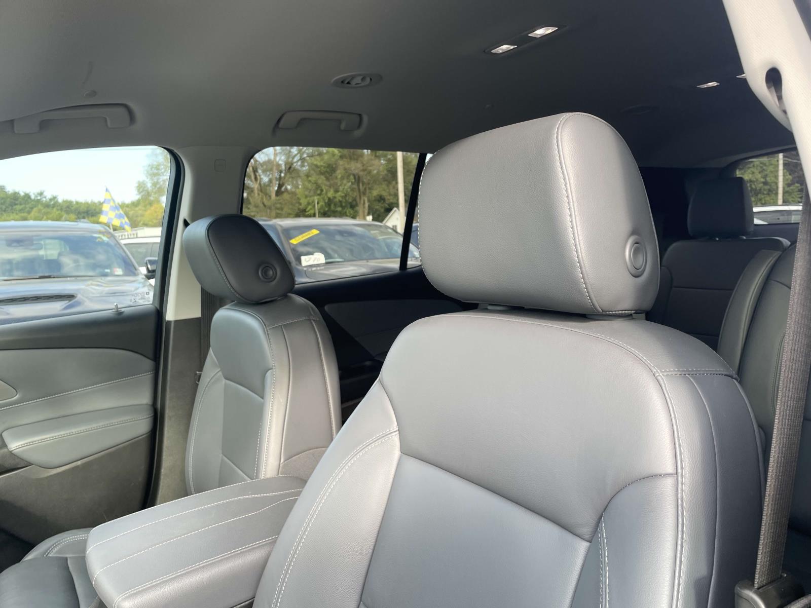 2021 Chevrolet Traverse LT Leather 5