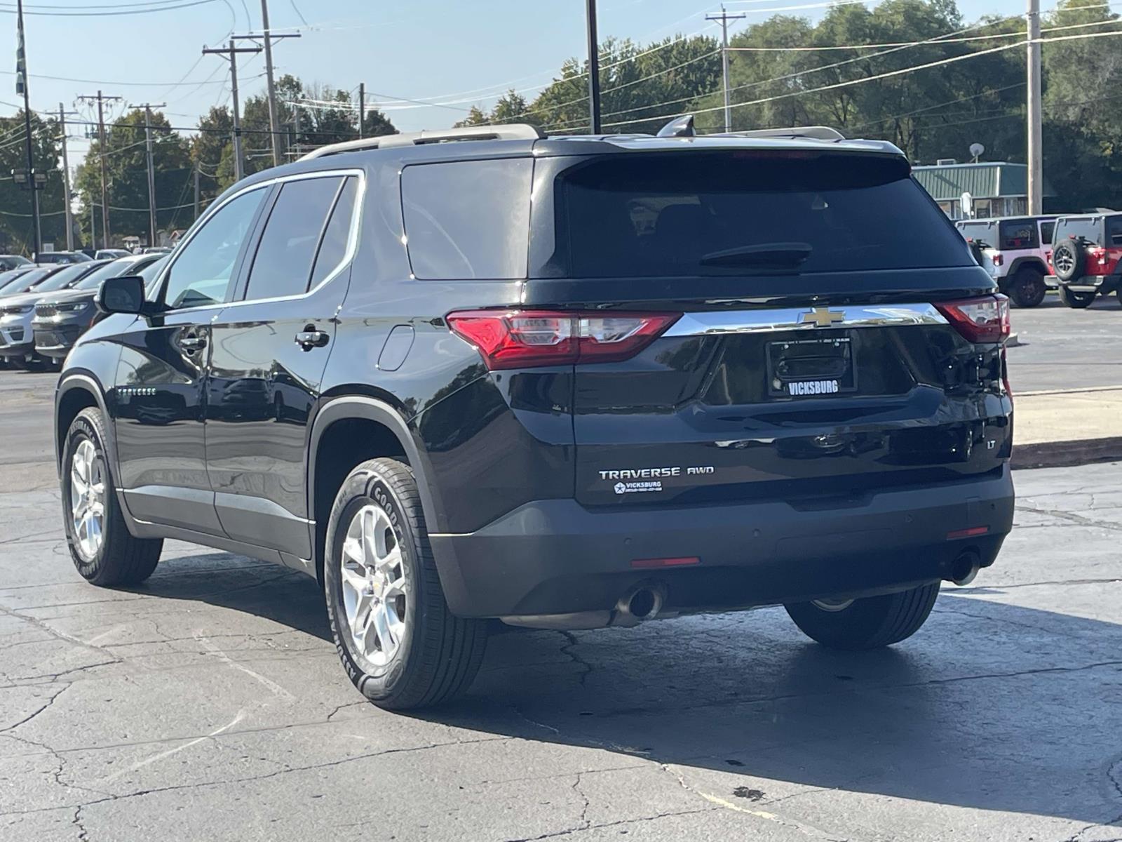 2020 Chevrolet Traverse LT Cloth 2