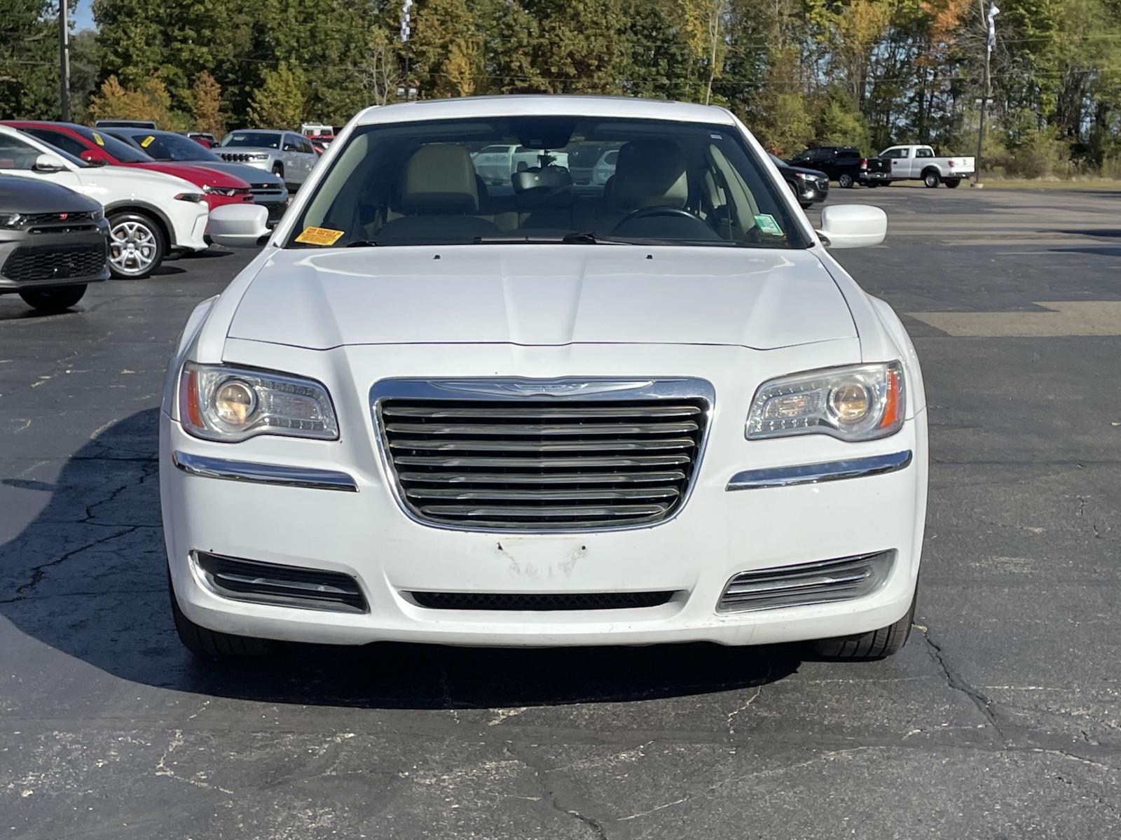 2013 Chrysler 300  27