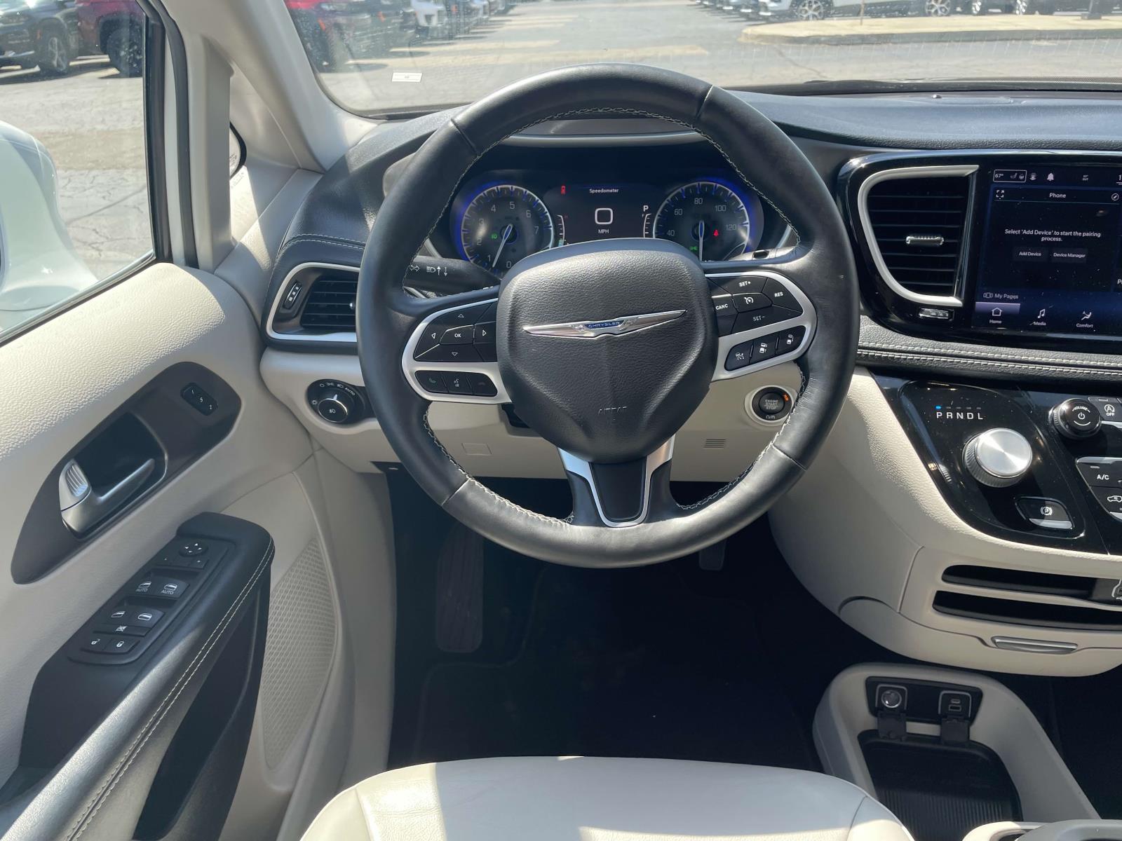 2021 Chrysler Pacifica Touring L 18