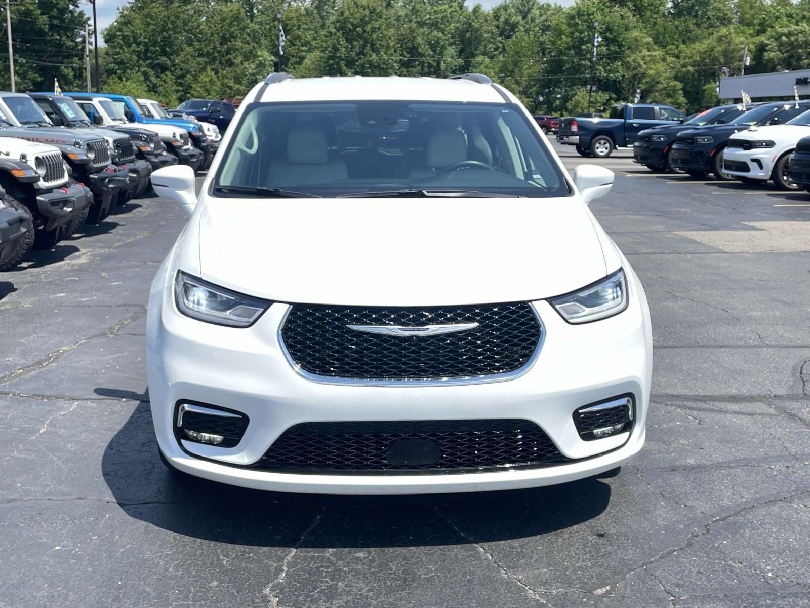 2021 Chrysler Pacifica Touring L 22