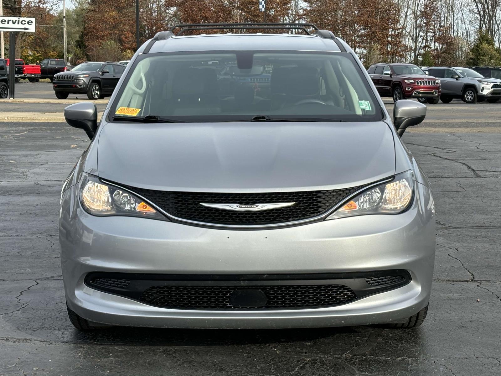 2021 Chrysler Voyager LXI 29