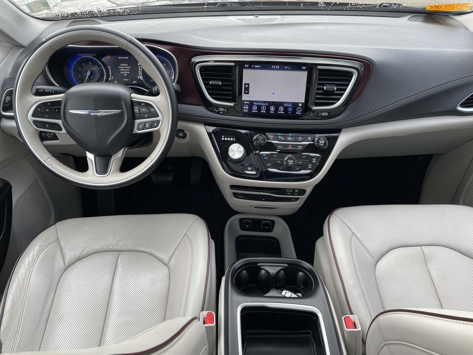 2018 Chrysler Pacifica Limited 30