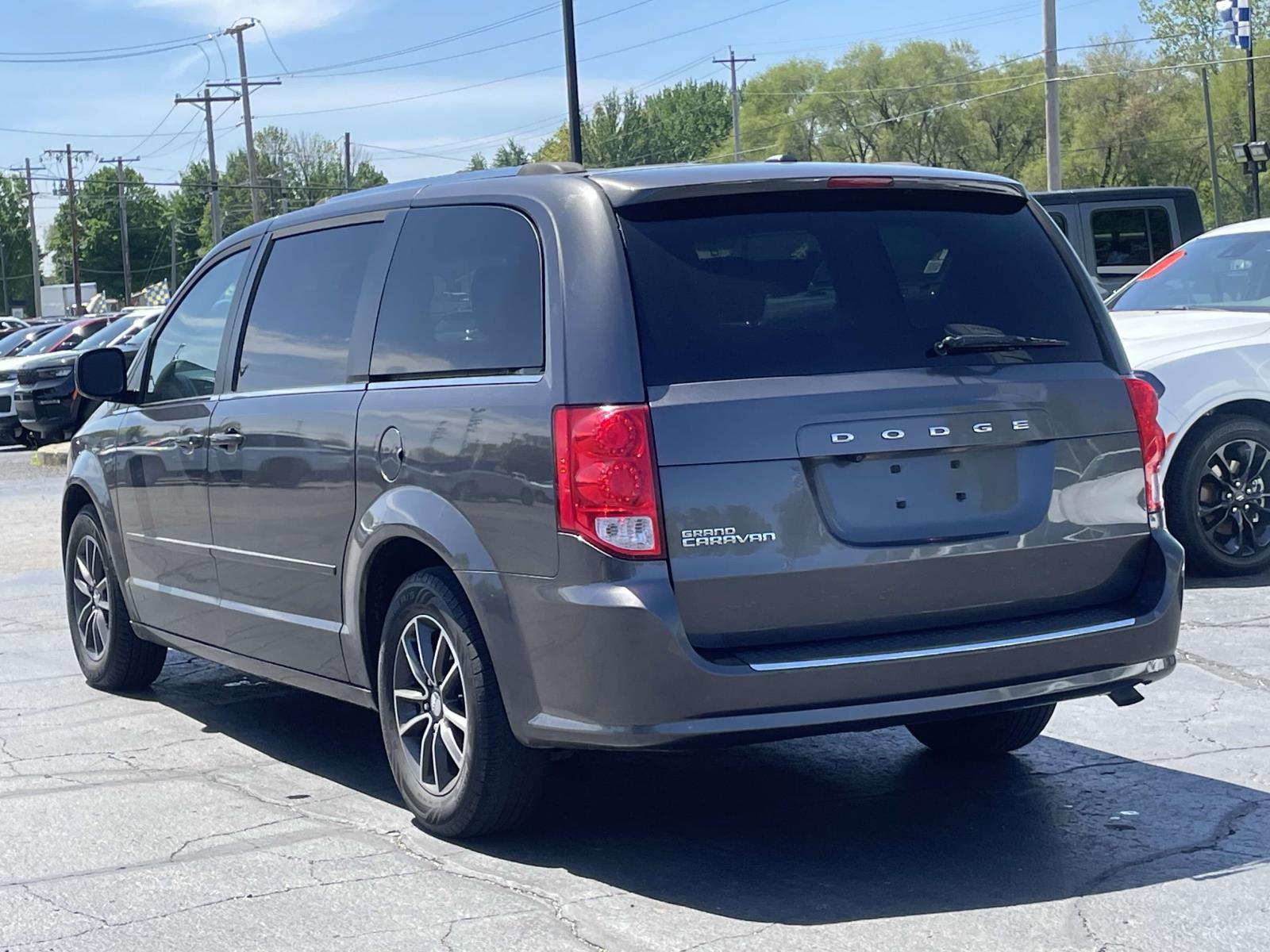 2016 Dodge Grand Caravan SXT Premium Plus 2