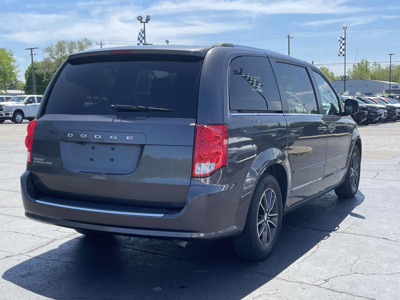 2016 Dodge Grand Caravan SXT Premium Plus 31