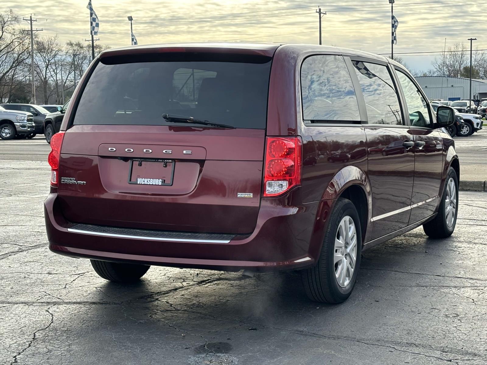 2019 Dodge Grand Caravan SE 28