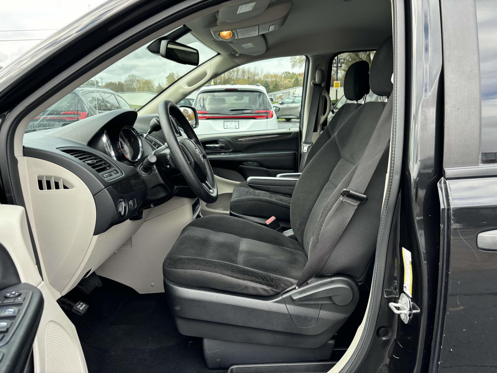 2019 Dodge Grand Caravan SE 3