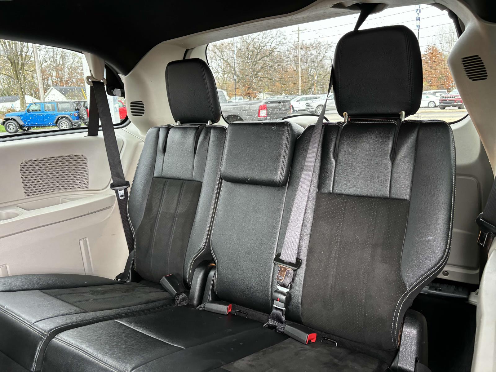 2019 Dodge Grand Caravan SXT 19