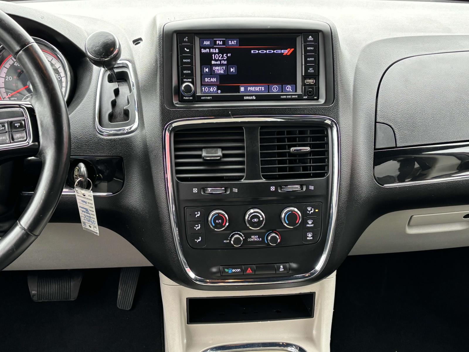 2019 Dodge Grand Caravan SXT 23