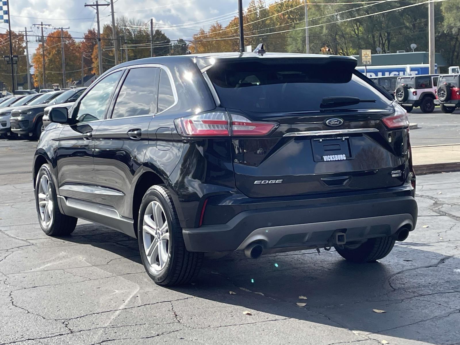 2019 Ford Edge SEL 2