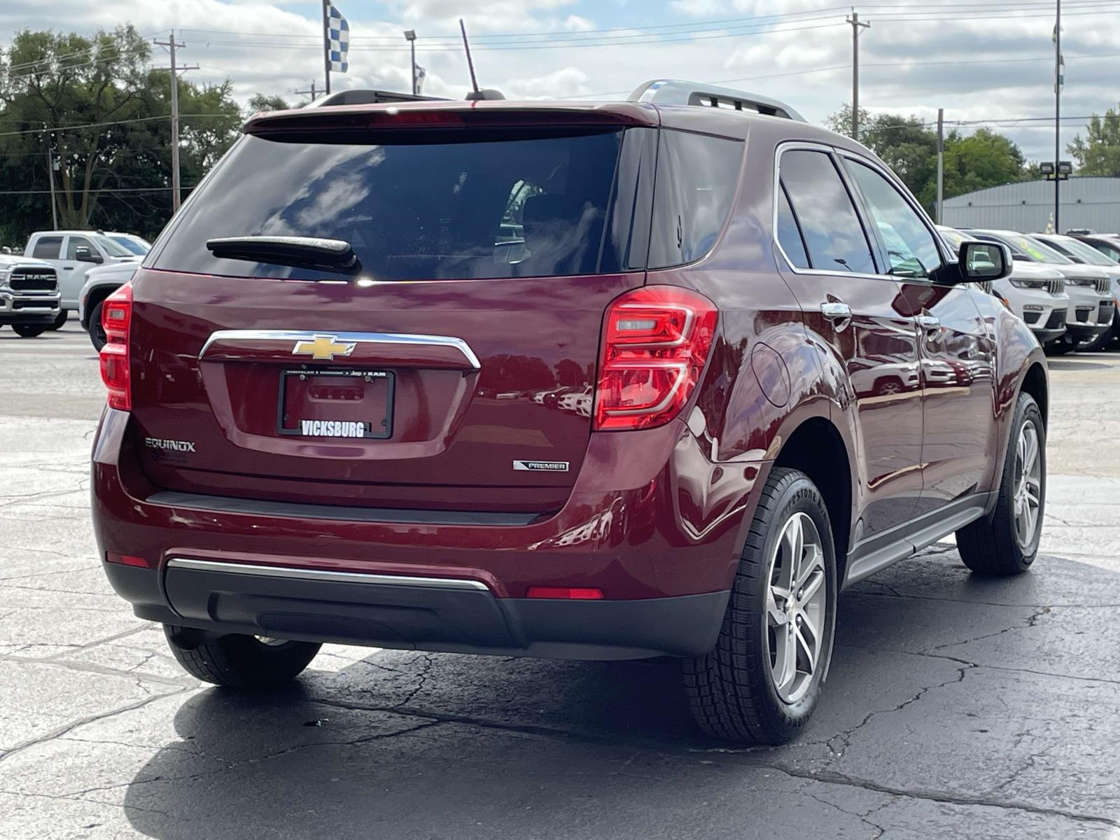 2017 Chevrolet Equinox Premier 32