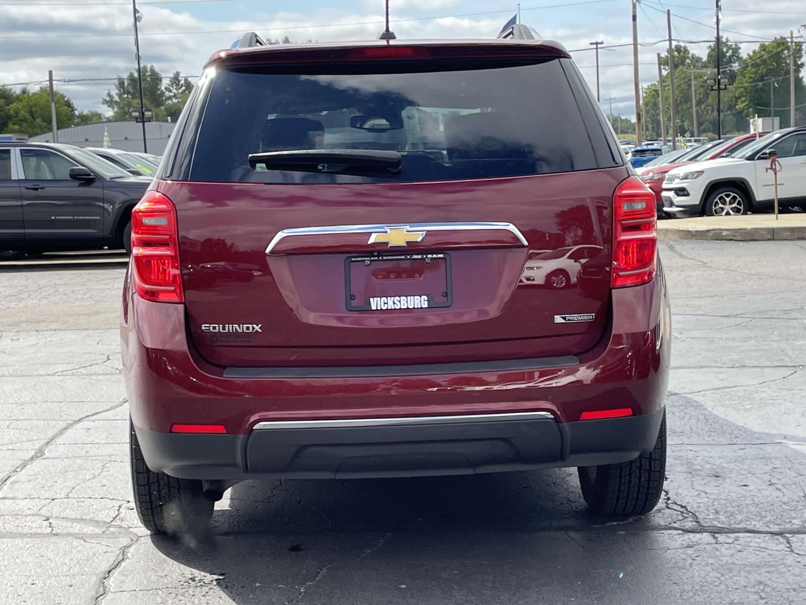 2017 Chevrolet Equinox Premier 33