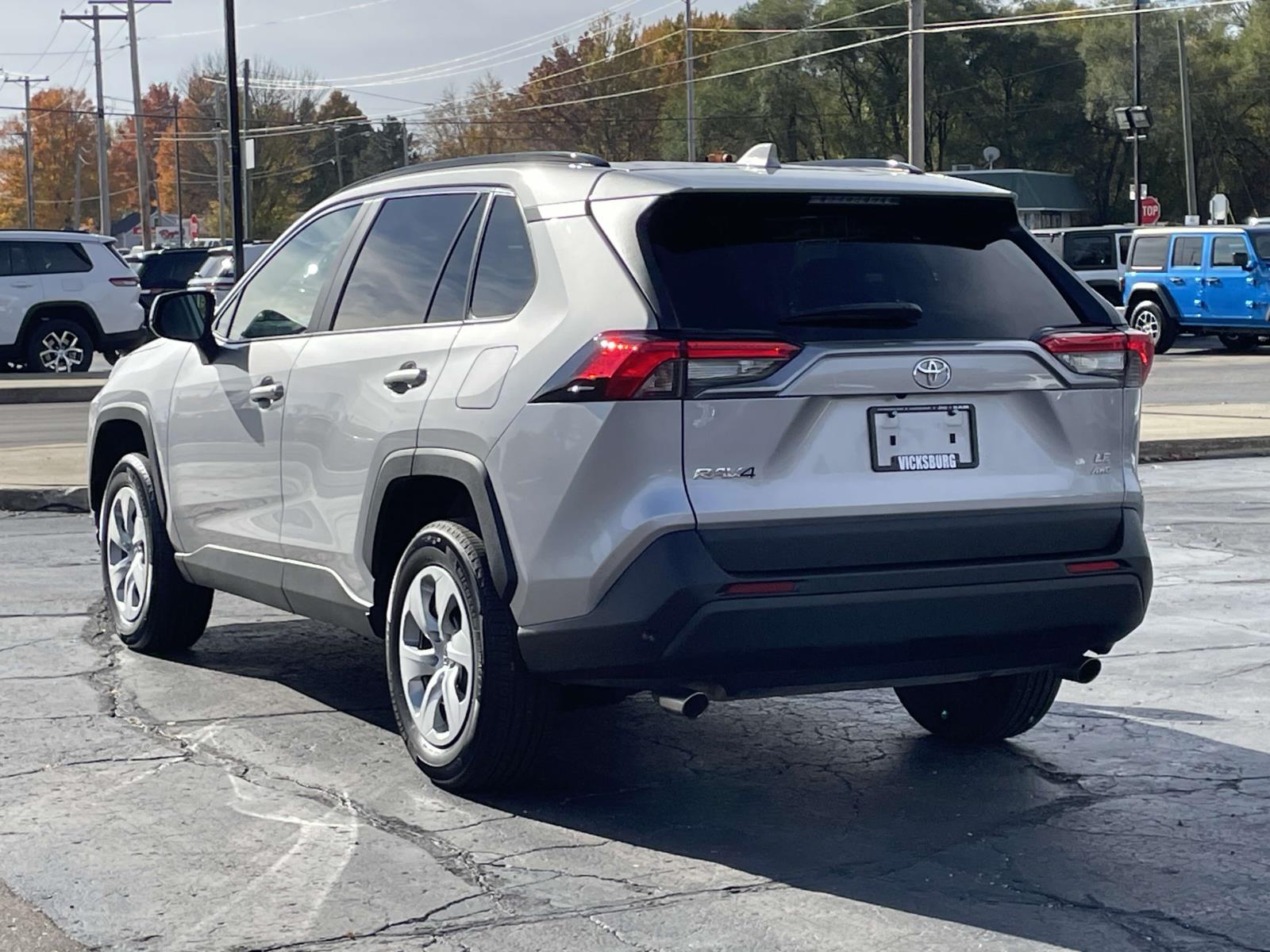 2021 Toyota RAV4 LE 2