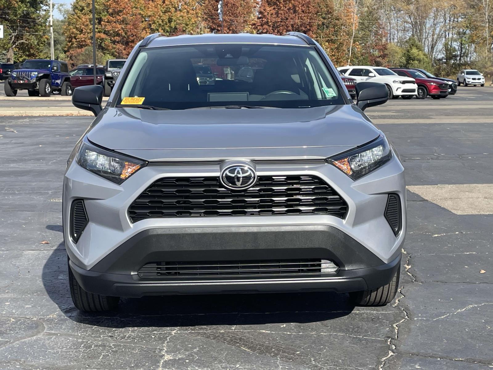 2021 Toyota RAV4 LE 27