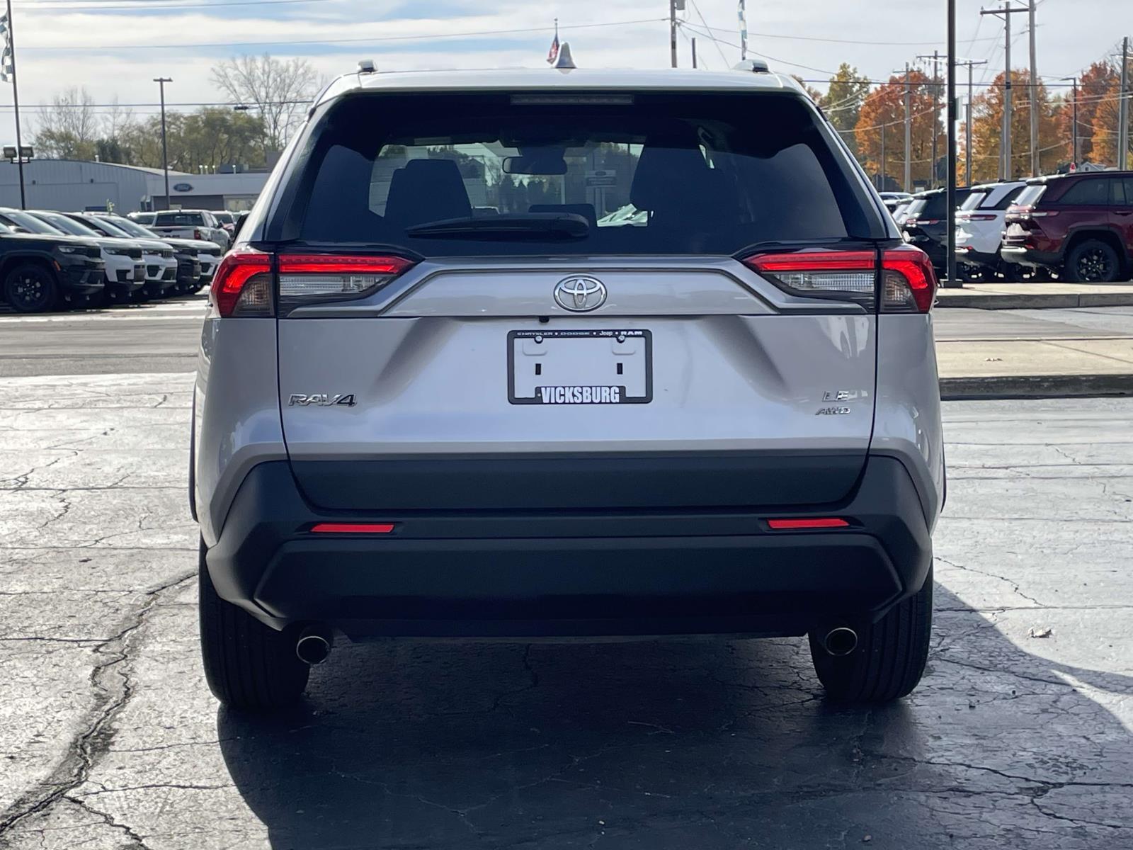 2021 Toyota RAV4 LE 31