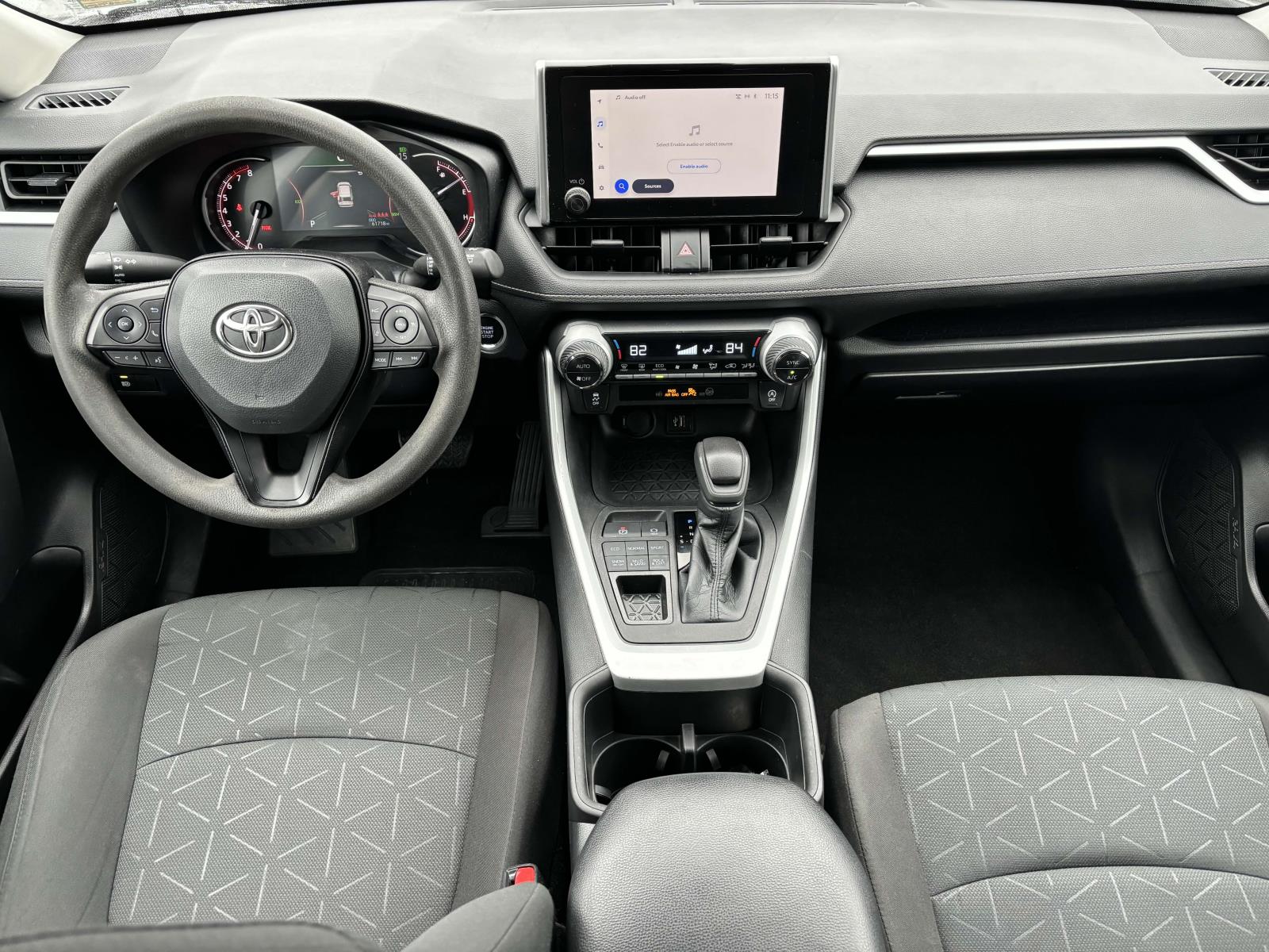 2023 Toyota RAV4 XLE 21